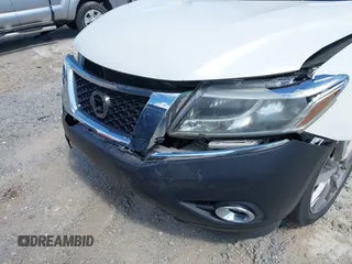 2015 Nissan Pathfinder Platinum z VIN 5N1AR2MM0FC613659, wystawiony jako IAAI lot #42194214 z przebiegiem 138 180 mil mil oraz . Historia ofert i sprzedaży dostępna na DreamBid. Obrazek 6.