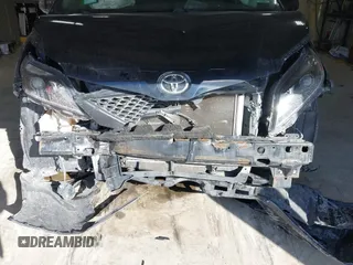 2015 Toyota Sienna SE with VIN 5TDXK3DC0FS628368, listed as a IAAI auction lot 41607944 with 176,723 mi miles and . Bid and sale history available at DreamBid. Image 6.