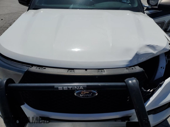 2021 Ford Police Interceptor Utility z VIN 1FM5K8AB3MGB72272, wystawiony jako Copart lot #53368115 z przebiegiem 55 137 mil mil oraz Szkoda całkowita • Salvage title. Historia ofert i sprzedaży dostępna na DreamBid. Obrazek 12.