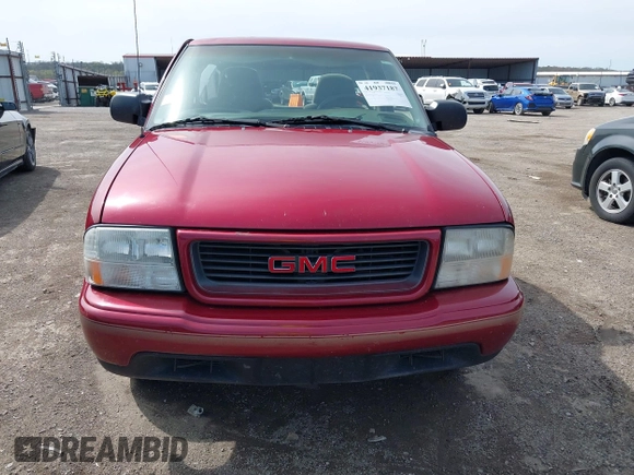 1999 GMC Sonoma with VIN 1GTCS1443X8530274, listed as a IAAI auction lot 41937187 with 210,244 mi miles. Bid and sale history available at carsss.com. Image 13.