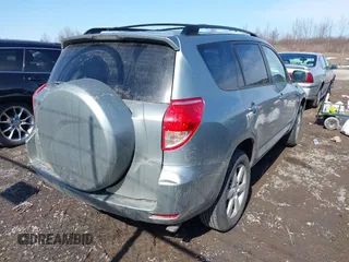 2008 Toyota RAV4 Ltd with VIN JTMBK31V685058112, listed as a IAAI auction lot 41757328 with 194,563 mi miles. Bid and sale history available at carsss.com. Image 4.