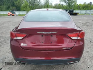2015 Chrysler 200 S z VIN 1C3CCCBB7FN729438, wystawiony jako Copart lot #58620805 z przebiegiem 115 245 mil mil oraz Szkoda całkowita • Salvage title. Historia ofert i sprzedaży dostępna na DreamBid. Obrazek 6.