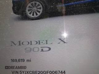 2016 Tesla Model X 70D z VIN 5YJXCBE20GF006744, wystawiony jako IAAI lot #42045005 z przebiegiem 169 619 mil mil oraz . Historia ofert i sprzedaży dostępna na DreamBid. Obrazek 7.