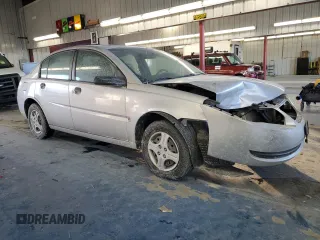 2005 Saturn ION ION 1 z VIN 1G8AG52F95Z156310, wystawiony jako Copart lot #83634554 z przebiegiem 143 420 mil mil oraz Szkody całkowita. Historia ofert i sprzedaży dostępna na DreamBid. Obrazek 4.