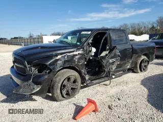 2017 Ram 1500 Sport z VIN 1C6RR7UT3HS670479, wystawiony jako Copart lot #82122983 z przebiegiem 67 924 mil mil oraz Szkoda całkowita • Salvage title. Historia ofert i sprzedaży dostępna na DreamBid. Obrazek 1.