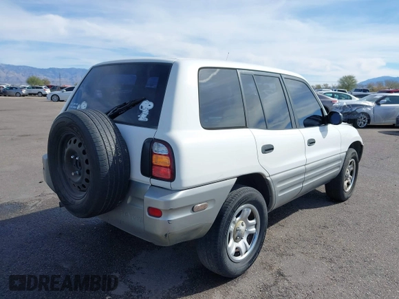 2000 Toyota RAV4 with VIN JT3GP10V8Y7067089, listed as a IAAI auction lot 41806688 with 192,478 mi miles and . Bid and sale history available at DreamBid. Image 4.