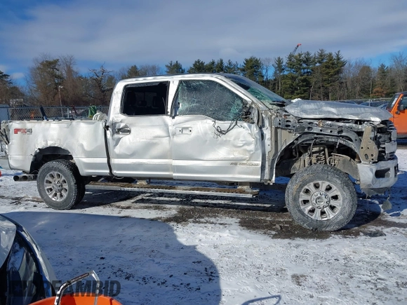 2018 Ford Super Duty F-250 SRW XL with VIN 1FT7W2BTXJEB09361, listed as a IAAI auction lot 41448071 with 73,658 mi miles. Bid and sale history available at carsss.com. Image 13.