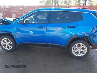 2024 Jeep Compass Sport с VIN 3C4NJDAN7RT139515, выставлен на аукционе IAAI как лот 40888483 с пробегом 7 253 миль миль и . История ставок и продаж доступна на DreamBid. Изображение 17.