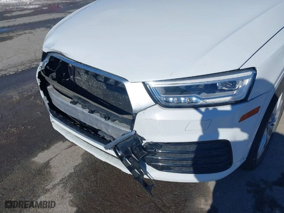 2018 Audi Q3 Premium Plus with VIN WA1JCCFS0JR020715, listed as a IAAI auction lot 41570098 with 88,280 mi miles. Bid and sale history available at carsss.com. Image 6.