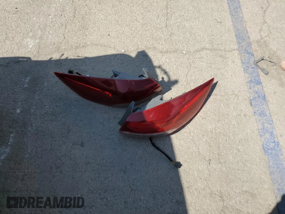 2017 Hyundai Elantra SE z VIN 5NPD74LF0HH156185, wystawiony jako Copart lot #56686625 z przebiegiem 77 496 mil mil oraz Szkoda całkowita • Salvage title. Historia ofert i sprzedaży dostępna na DreamBid. Obrazek 12.