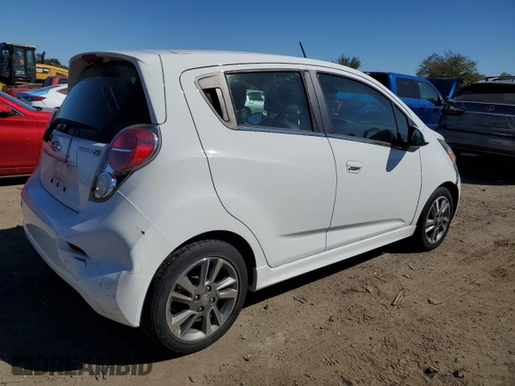 2015 Chevrolet Spark EV LT with VIN KL8CL6S05FC805268, listed as a Copart auction lot 75501924 with 66,668 mi miles and Salvage Title. Bid and sale history available at carsss.com. Image 3.