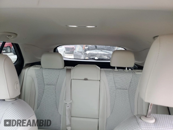 2022 Buick Envision Preferred with VIN LRBAZLR41ND124374, listed as a Copart auction lot 42351565 with 44,295 mi miles and Clean Title. Bid and sale history available at carsss.com. Image 10.