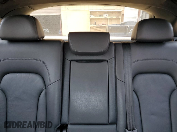 2015 Audi Q5 Premium Plus z VIN WA1DGAFP2FA135906, wystawiony jako Copart lot #58762915 z przebiegiem Nie podano mil oraz Szkoda całkowita • Salvage title. Historia ofert i sprzedaży dostępna na DreamBid. Obrazek 10.