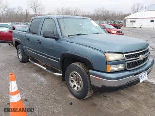 2006 Chevrolet Silverado 1500 LS with VIN 2GCEK13VX61224130, listed as a IAAI auction lot 41495787 with 250,919 mi miles. Bid and sale history available at carsss.com. Image 1.