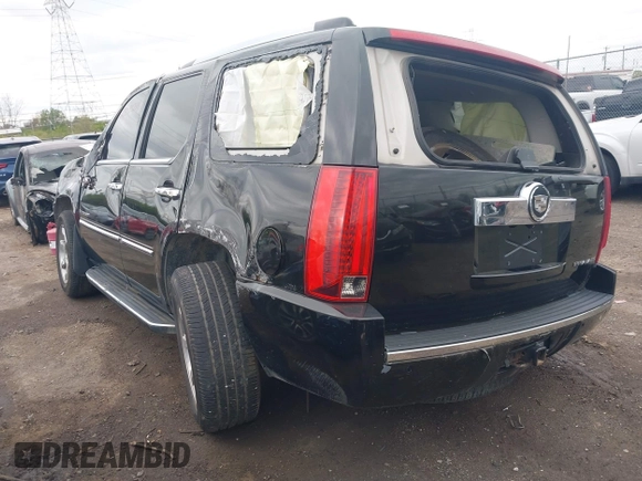 2007 Cadillac Escalade with VIN 1GYFK63867R414621, listed as a IAAI auction lot 42038734 with 1 mi miles. Bid and sale history available at carsss.com. Image 3.