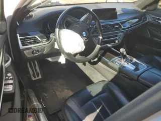 2018 BMW 7 Series 740i with VIN WBA7E2C59JG743247, listed as a Copart auction lot 88777325 with 69,071 mi miles and Salvage Title. Bid and sale history available at carsss.com. Image 8.