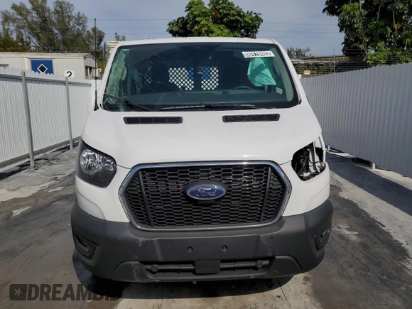 2023 Ford Transit Cargo with VIN 1FTBR1Y82PKB56604, listed as a Copart auction lot 50419485 with 24,546 mi miles and Clean Title. Bid and sale history available at DreamBid. Image 5.