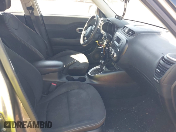 2016 Kia Soul z VIN KNDJN2A27G7389593, wystawiony jako IAAI lot #42135313 z przebiegiem 110 861 mil mil oraz . Historia ofert i sprzedaży dostępna na DreamBid. Obrazek 5.