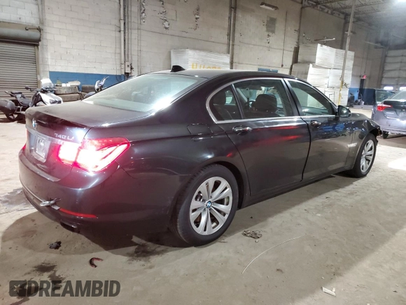 2015 BMW 7 Series 740Li xDrive with VIN WBAYF4C55FG291706, listed as a Copart auction lot 41992355 with 76,483 mi miles and Salvage Title. Bid and sale history available at carsss.com. Image 3.