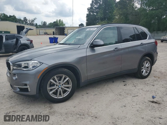 2014 BMW X5 xDrive35i z VIN 5UXKR0C54E0K46819, wystawiony jako Copart lot #54607325 z przebiegiem 135 489 mil mil oraz Szkody całkowita. Historia ofert i sprzedaży dostępna na DreamBid. Obrazek 1.