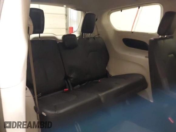 2020 Chrysler Pacifica Touring L with VIN 2C4RC1BG9LR140072, listed as a IAAI auction lot 42199118 with 93,557 mi miles and . Bid and sale history available at DreamBid. Image 18.