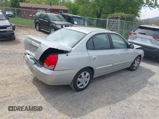 2006 Hyundai Elantra GLS z VIN KMHDN46D26U225070, wystawiony jako IAAI lot #42081139 z przebiegiem 162 634 mil mil oraz . Historia ofert i sprzedaży dostępna na DreamBid. Obrazek 4.