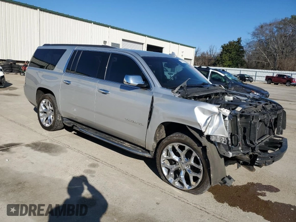 2019 GMC Yukon XL SLT with VIN 1GKS1GKC9KR383722, listed as a Copart auction lot 45191185 with 113,714 mi miles and Salvage Title. Bid and sale history available at carsss.com. Image 4.