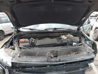 2023 Chevrolet Tahoe LT z VIN 1GNSCNKD5PR510046, wystawiony jako IAAI lot #42213868 z przebiegiem 35 761 mil mil oraz . Historia ofert i sprzedaży dostępna na DreamBid. Obrazek 10.
