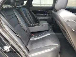 2015 Jaguar XJ с VIN SAJWJ1CD9F8V83885, выставлен на аукционе Copart как лот 58016335 с пробегом 81 794 миль миль и Чистый • Clean title. История ставок и продаж доступна на DreamBid. Изображение 10.