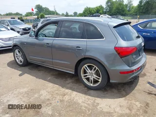 2014 Audi Q5 Premium Plus z VIN WA1DGAFP4EA130611, wystawiony jako IAAI lot #42822279 z przebiegiem 178 029 mil mil oraz . Historia ofert i sprzedaży dostępna na DreamBid. Obrazek 3.