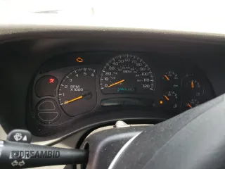 2005 Chevrolet Tahoe LS z VIN 1GNEK13T95J171169, wystawiony jako Copart lot #55765665 z przebiegiem 232 317 mil mil oraz Czysty tytuł • Clean title. Historia ofert i sprzedaży dostępna na DreamBid. Obrazek 9.
