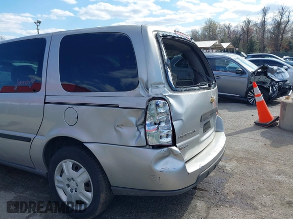 2007 Chevrolet Uplander LS Fleet with VIN 1GNDV23W47D213865, listed as a IAAI auction lot 41894688 with 259,018 mi miles. Bid and sale history available at carsss.com. Image 6.
