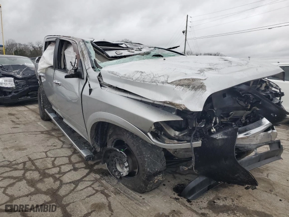 2016 Ram 2500 Laramie with VIN 3C6UR5FLXGG274583, listed as a Copart auction lot 86598474 with 136,609 mi miles and Non Repairable. Bid and sale history available at carsss.com. Image 4.