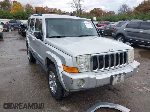 2008 Jeep Commander Limited with VIN 1J8HG58N68C124949, listed as a IAAI auction lot 40725093 with 180,307 mi miles. Bid and sale history available at carsss.com. Image 1.