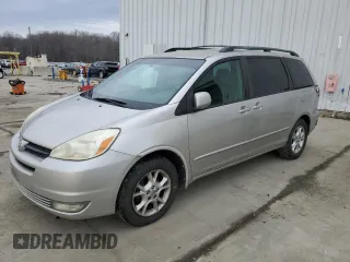 2004 Toyota Sienna XLE with VIN 5TDZA22C24S215695, listed as a Copart auction lot 88263905 with 223,847 mi miles and Clean Title. Bid and sale history available at carsss.com. Image 1.