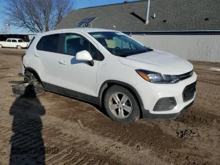 2020 Chevrolet Trax LS with VIN KL7CJKSB9LB321853, listed as a Copart auction lot 47794185 with 42,109 mi miles and Non Repairable. Bid and sale history available at carsss.com. Image 4.