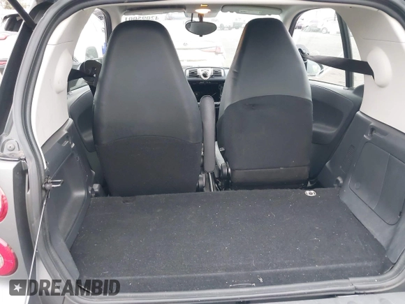 2015 Smart fortwo Passion with VIN WMEEJ3BA1FK787744, listed as a IAAI auction lot 42095001 with 43,370 mi miles and . Bid and sale history available at DreamBid. Image 8.