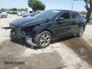 2021 Kia Forte LXS z VIN 3KPF24AD2ME345525, wystawiony jako Copart lot #57140845 z przebiegiem 69 532 mil mil oraz Nie do naprawy • Non repairable. Historia ofert i sprzedaży dostępna na DreamBid. Obrazek 1.