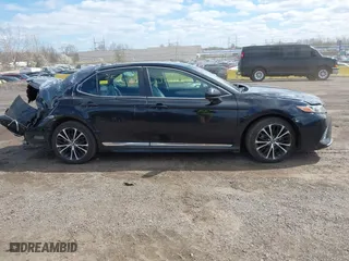 2018 Toyota Camry LE with VIN 4T1B11HK5JU076028, listed as a IAAI auction lot 41989266 with 215,235 mi miles. Bid and sale history available at carsss.com. Image 13.