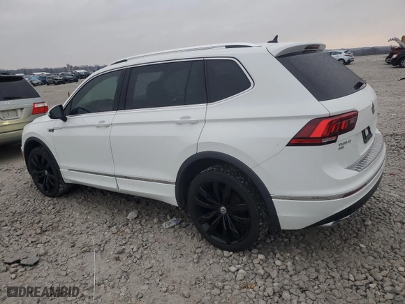 2020 Volkswagen Tiguan SEL Premium R-Line with VIN 3VV4B7AX9LM135786, listed as a Copart auction lot 83735844 with 58,543 mi miles and Clean Title. Bid and sale history available at carsss.com. Image 2.