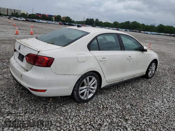 2013 Volkswagen Jetta GLI Autobahn с VIN 3VW4T7AJ9DM442865, выставлен на аукционе Copart как лот 60348525 с пробегом 84 132 миль миль и Чистый • Clean title. История ставок и продаж доступна на DreamBid. Изображение 3.