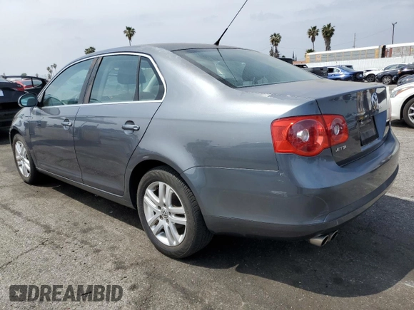 2007 Volkswagen Jetta Wolfsburg Edition z VIN 3VWEG71K07M125028, wystawiony jako Copart lot #53206765 z przebiegiem 53 735 mil mil oraz Czysty tytuł • Clean title. Historia ofert i sprzedaży dostępna na DreamBid. Obrazek 2.