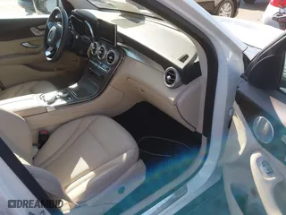 2019 Mercedes-Benz GLC with VIN WDC0G5EB0KF585613, listed as a IAAI auction lot 41892618 with 42,777 mi miles. Bid and sale history available at carsss.com. Image 5.