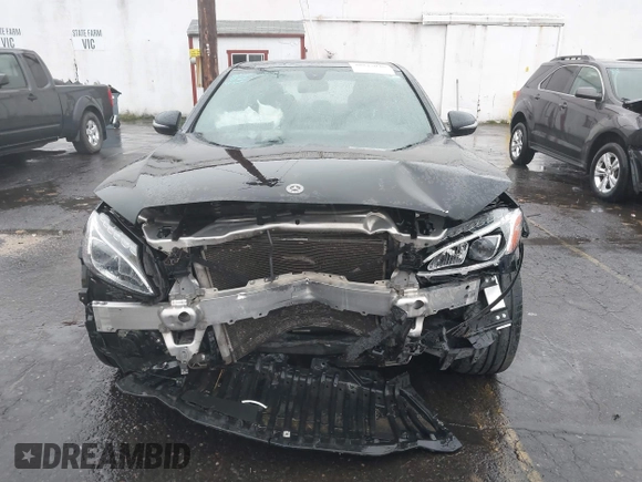 2018 Mercedes-Benz C 300 with VIN 55SWF4JB2JU265097, listed as a IAAI auction lot 40845046 with 100,576 mi miles and . Bid and sale history available at DreamBid. Image 6.
