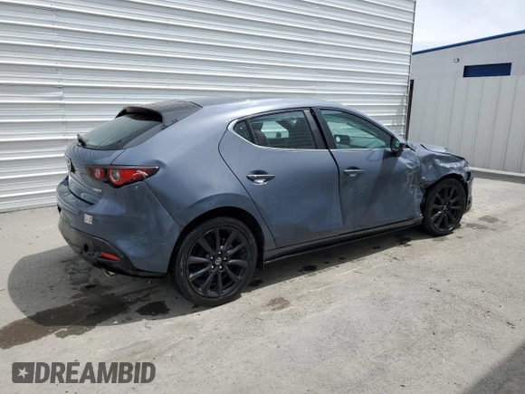 2023 Mazda 3 S Carbon Edition с VIN JM1BPBLM2P1611392, выставлен на аукционе Copart как лот 56292325 с пробегом 28 659 миль миль и На запчасти • Non repairable. История ставок и продаж доступна на DreamBid. Изображение 3.