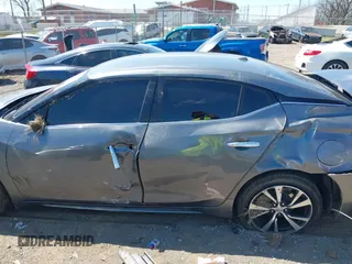 2017 Nissan Maxima SV with VIN 1N4AA6AP7HC422895, listed as a IAAI auction lot 41903816 with 98,214 mi miles and . Bid and sale history available at DreamBid. Image 14.