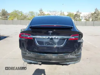 2017 Tesla Model X 90D with VIN 5YJXCBE25HF044617, listed as a IAAI auction lot 42096323 with 115,077 mi miles and . Bid and sale history available at DreamBid. Image 17.