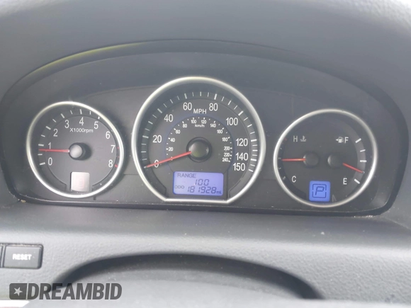 2011 Hyundai Veracruz GLS with VIN KM8NUDCC8BU173070, listed as a IAAI auction lot 41802595 with 181,928 mi miles and . Bid and sale history available at DreamBid. Image 7.