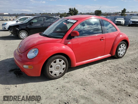 1999 Volkswagen Beetle GLS z VIN 3VWCC21C3XM408103, wystawiony jako Copart lot #76181144 z przebiegiem 126 726 mil mil oraz Czysty tytuł • Clean title. Historia ofert i sprzedaży dostępna na DreamBid. Obrazek 1.