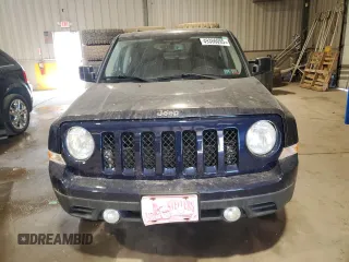 2011 Jeep Patriot Latitude with VIN 1J4NF1GB1BD219119, listed as a Copart auction lot 49386095 with 110,361 mi miles and Clean Title. Bid and sale history available at DreamBid. Image 5.
